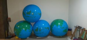 balon bola globe